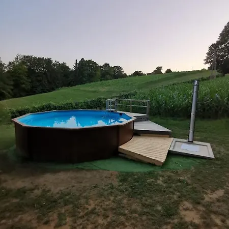 Gospodarstwo agroturystyczne Tourist Farm Rajsp Benedikt v Slovenskih Goricah