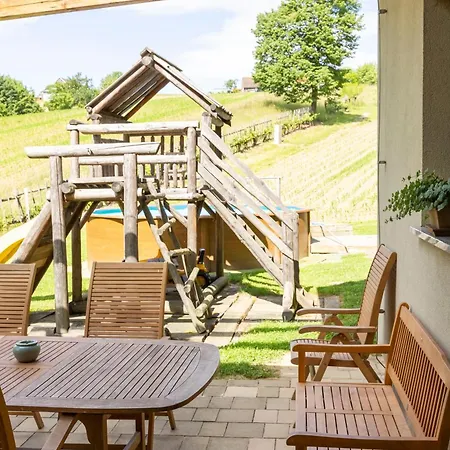 Feriegård Tourist Farm Rajsp *