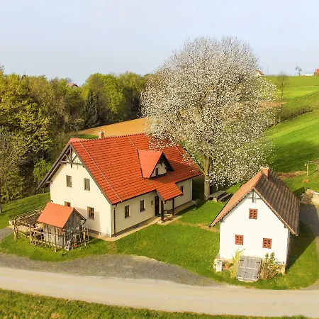 Tourist Farm Rajsp Benedikt v Slovenskih Goricah