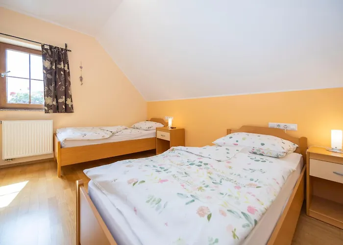 Tourist Farm Rajsp مزرعة للإقامة *