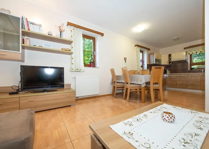 Tourist Farm Rajsp Feriegård *